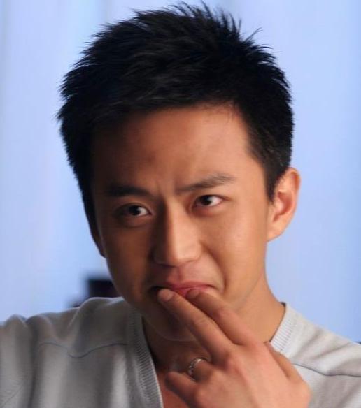 長得丑卻總演超級(jí)帥哥的男明星