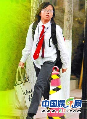 王菲消瘦現(xiàn)身密會(huì)陳家瑛 與謝霆鋒分手原因首曝光