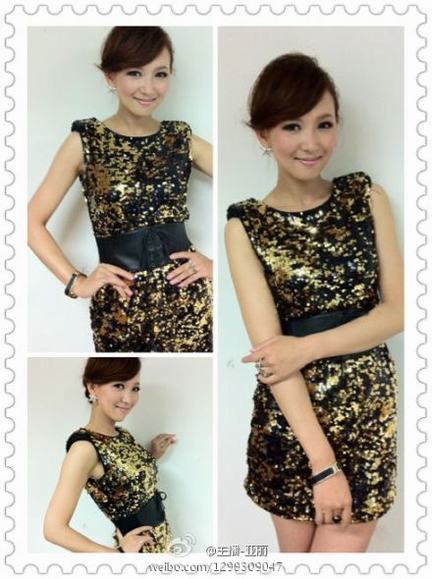 國(guó)足隊(duì)長(zhǎng)杜威主動(dòng)示愛浙江美女主播亞麗 蜂腰長(zhǎng)腿似侯佩岑