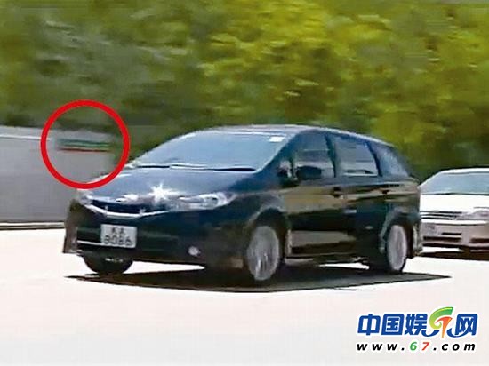 《雷霆掃毒》雷人穿幫：沙膽添沒(méi)瞎 徐子珊假睫毛亮了