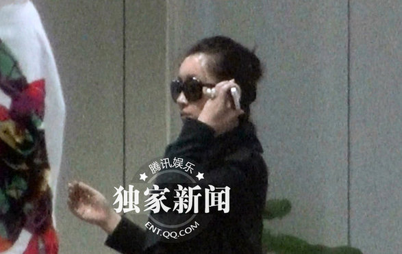 秦海璐帶父母回京 疑似商討婚姻大事