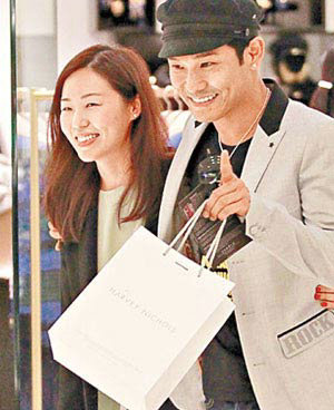 明星高調(diào)秀新歡氣舊愛(ài) 都好花心