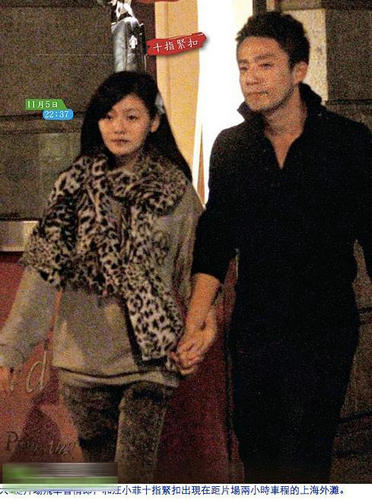 明星高調(diào)秀新歡氣舊愛(ài) 都好花心