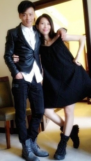 從蔡少芬寬松裙的樣子來(lái)看，似乎已經(jīng)懷孕了