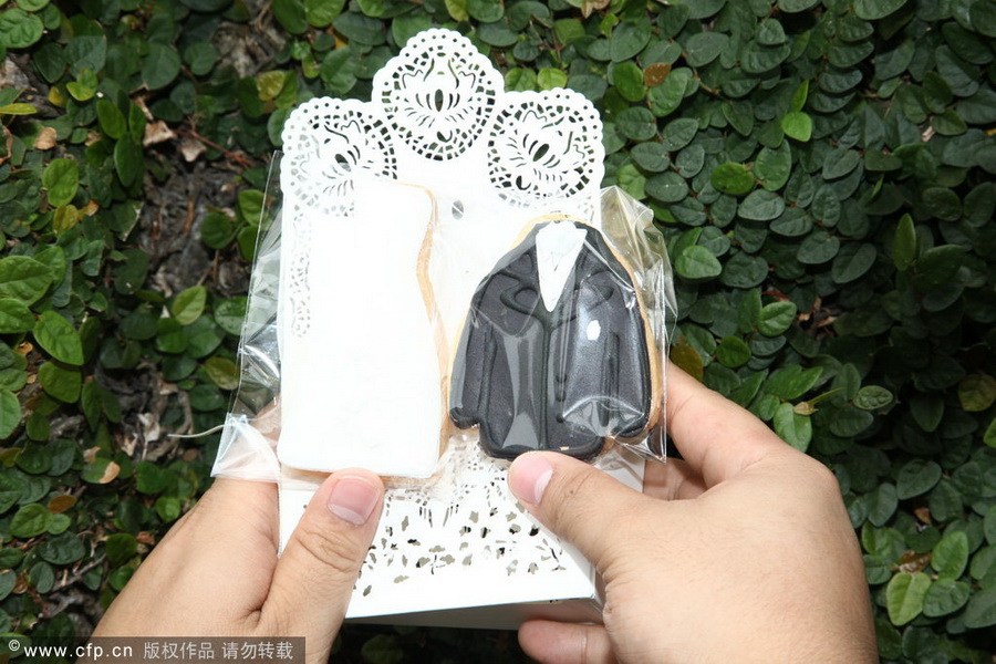 郭晶晶、霍啟剛注冊(cè)結(jié)婚 郭晶晶父母現(xiàn)身吳敏霞領(lǐng)銜伴娘團(tuán)