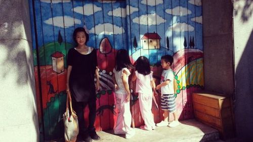 小S攜漂亮愛(ài)女逛藝術(shù)館 