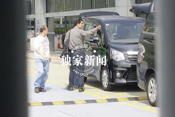 郭晶晶全家六口赴港參加婚禮 婚宴現(xiàn)場(chǎng)內(nèi)部照搶先曝光