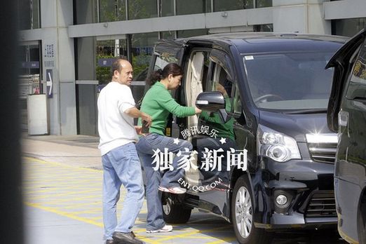 郭晶晶全家六口赴港參加婚禮 婚宴現(xiàn)場(chǎng)內(nèi)部照搶先曝光