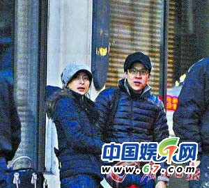 霍啟剛家族三代豪門(mén)婚姻曝光 郭晶晶肉麻示愛(ài)(組圖)