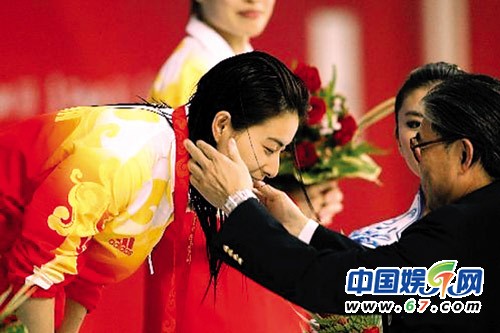 霍啟剛家族三代豪門婚姻曝光 郭晶晶肉麻示愛(組圖)