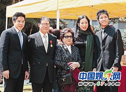 霍啟剛家族三代豪門婚姻曝光 郭晶晶肉麻示愛(組圖)