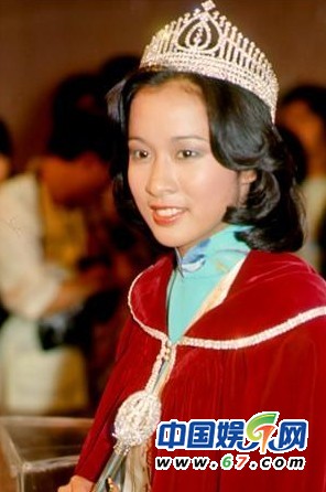 霍啟剛家族三代豪門婚姻曝光 郭晶晶肉麻示愛(ài)(組圖)