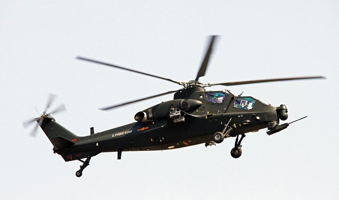 解放軍武直10首次公開亮相 被譽坦克終結(jié)者