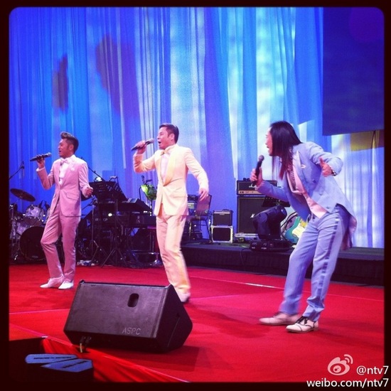 馬來(lái)羽毛名將李宗偉大婚 李永波鮑春來(lái)陶菲克到場(chǎng)祝賀