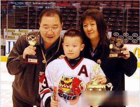 英達家族五代傳奇經(jīng)歷 慈禧親賜英姓有皇族血統(tǒng)