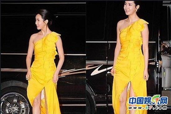 女星走紅毯選錯(cuò)禮服引來尷尬 走光真是擋都擋不住啊