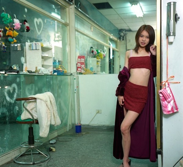 臺灣檳榔西施揭秘 專供男人消費(fèi)