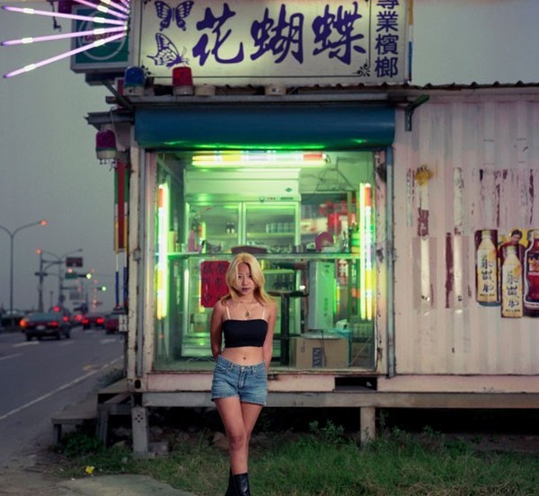 臺灣檳榔西施揭秘 專供男人消費