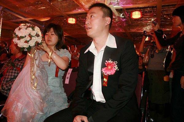 扒明星婚禮上的那些搶鏡的伴娘