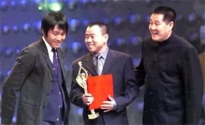 潘長(zhǎng)江趙本山因央視交惡 趙本山拒參加潘長(zhǎng)江女兒婚禮