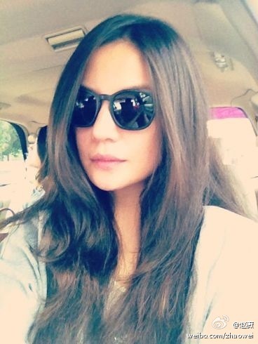 粉絲雷舉盤(pán)點(diǎn)：趙薇被村民開(kāi)拖拉機(jī)狂追 張柏芝遭襲胸