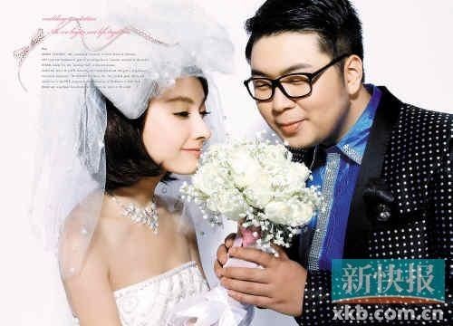 杜海濤向吳昕“求婚”。