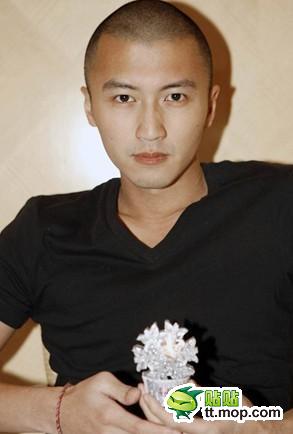 明星也玩網(wǎng)戀 搶屌絲活路??！