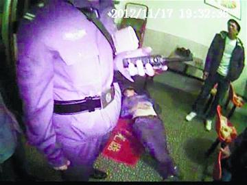 高密小伙與青島嫚網(wǎng)戀相見恨晚 狂灌8瓶二鍋頭 高密小伙與青島嫚網(wǎng)戀相見恨晚 狂灌8瓶二鍋頭