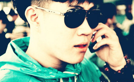 王小利19歲長(zhǎng)子王亮曝光 星味十足似東北版劉愷威