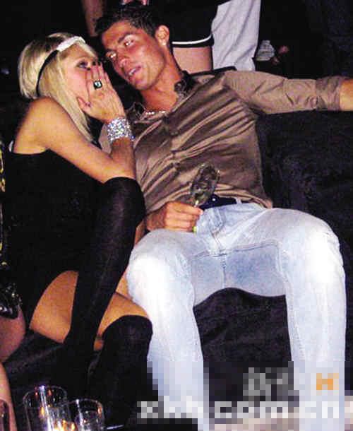 雷人明星到處有 隨時(shí)都能驚到你