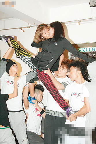 雷人明星到處有 隨時(shí)都能驚到你