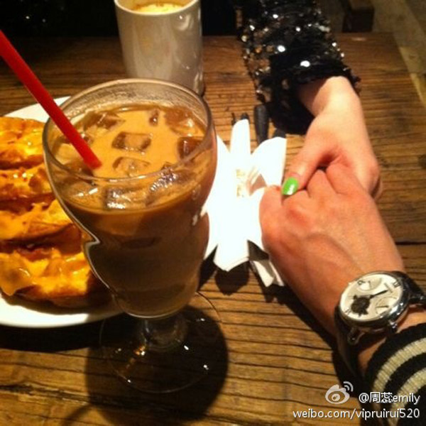 中國“干爹文化”尷尬了誰？