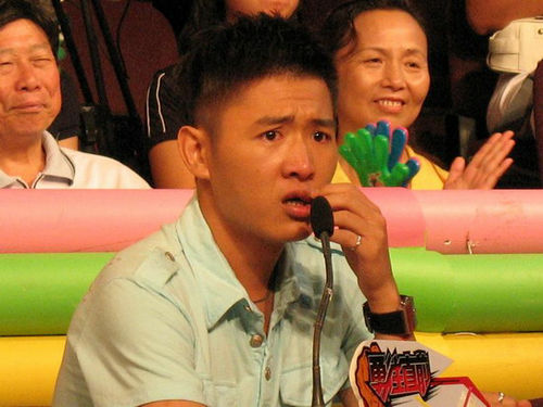 湖南臺(tái)女主持內(nèi)斗真相 舒高婚變引危機(jī)(組圖)