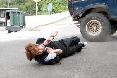 林俊杰拍MV皮開(kāi)肉綻