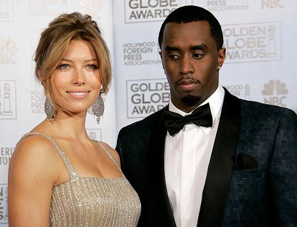 希拉里偷瞄女星上圍 盤點(diǎn)歐美艷星遭偷瞄瞬間