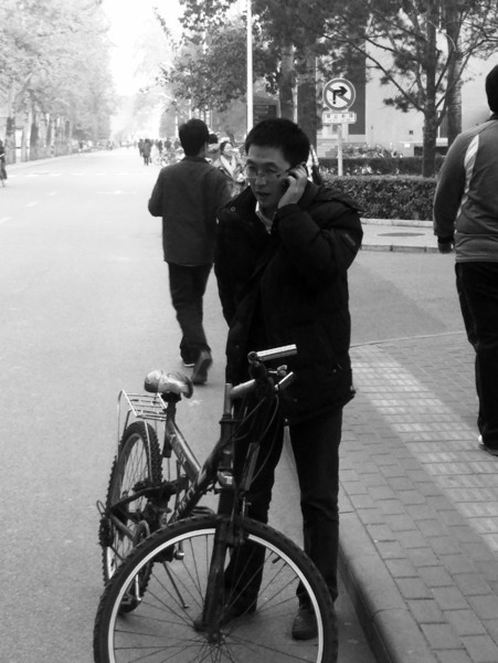 研究生網(wǎng)上營(yíng)救被勞教母親:讓她像人一樣活著