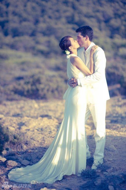 梁詠琪慶紀(jì)念日海量婚禮照曝光 重溫甜蜜浪漫時(shí)刻