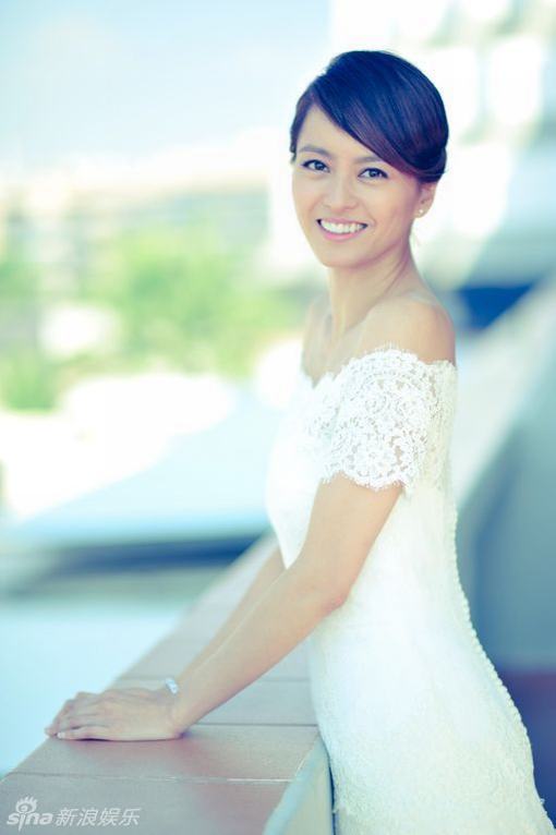 梁詠琪慶紀(jì)念日海量婚禮照曝光 重溫甜蜜浪漫時刻