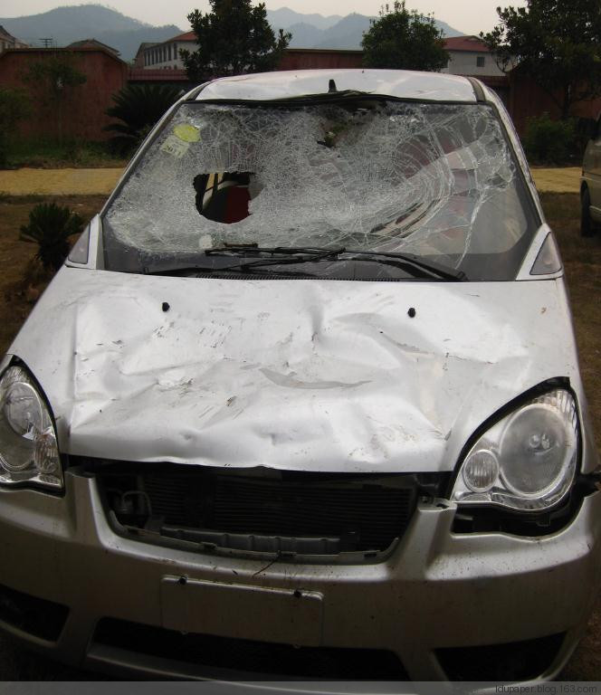 在農(nóng)村偷狗被抓到就是這下場(chǎng)！