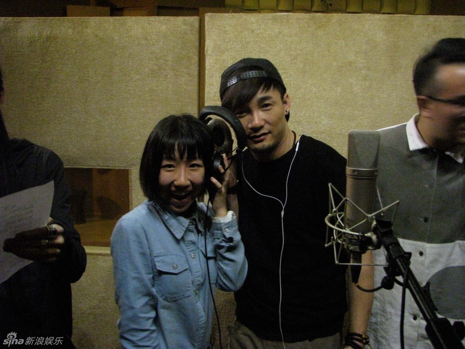 好聲音那英學員首聚 錄制班歌《小二班》