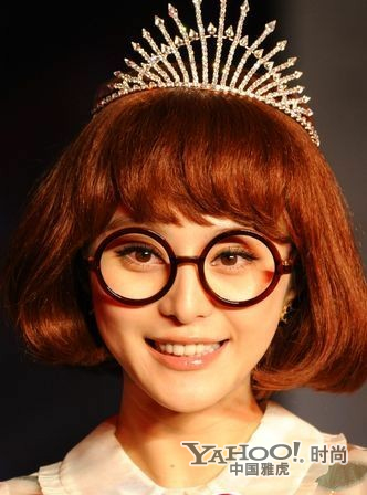 明星賣萌自拍 誰(shuí)是真嫩誰(shuí)是裝嫩