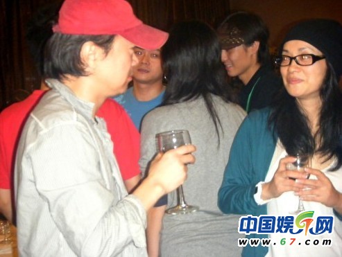 林志穎徐靜蕾素顏出街如路人 圖揭“辨識(shí)度”超低眾星