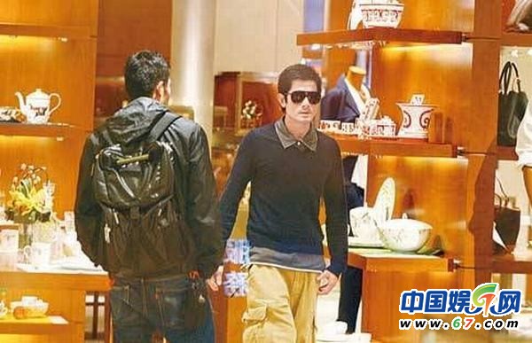 林志穎徐靜蕾素顏出街如路人 圖揭“辨識度”超低眾星