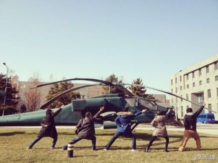 外媒嚴(yán)肅看航母style爆紅 外媒嚴(yán)肅看航母style爆紅