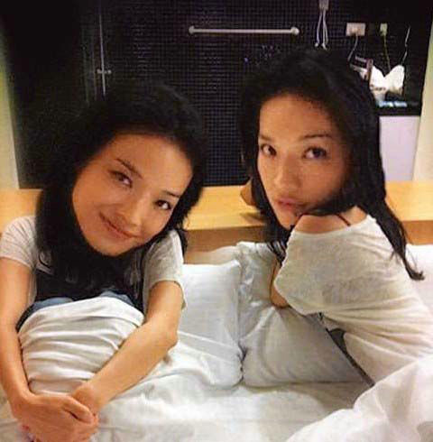 蔡妍自曝素顏床照秀 盤(pán)點(diǎn)一線眾星“床照”