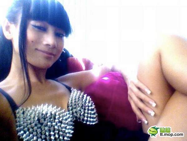 又是一個跟干露露叫板的艷星！