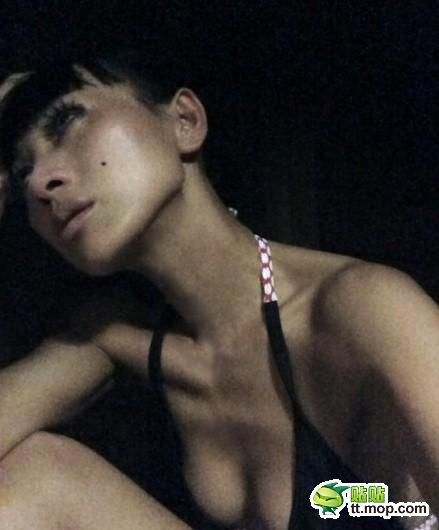 又是一個(gè)跟干露露叫板的艷星！