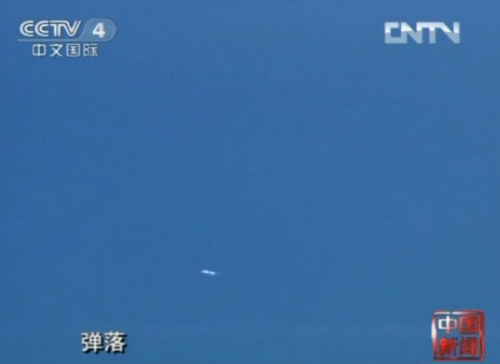 中國首批殲擊機(jī)女飛駕殲10執(zhí)行空地打擊任務(wù)