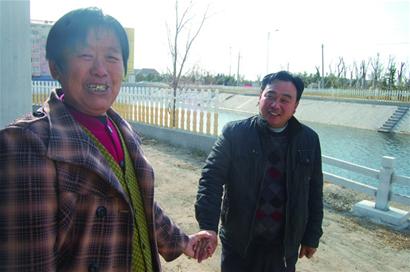 4歲女孩滑入深湖