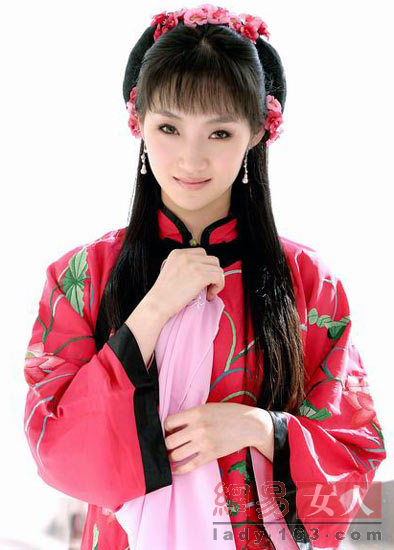 愛新覺羅啟星展露皇族氣質(zhì)